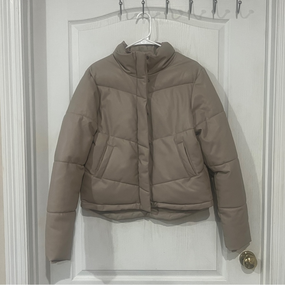 FINAL PRICE Splendid Women's Tan Puffer Jacket